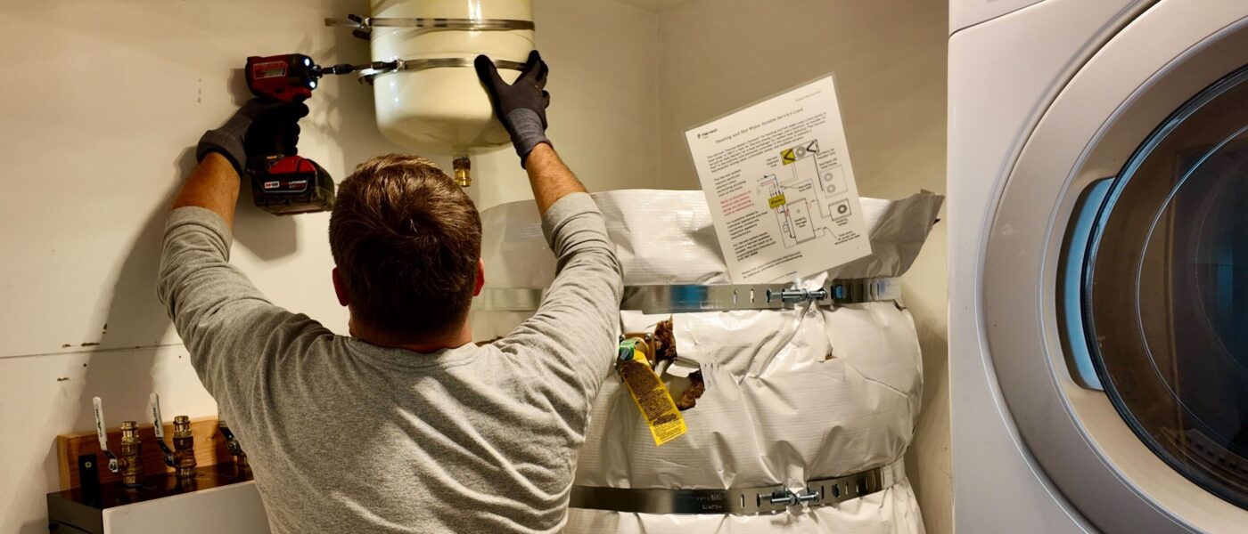 Heat pump water heater vs tankless water heater