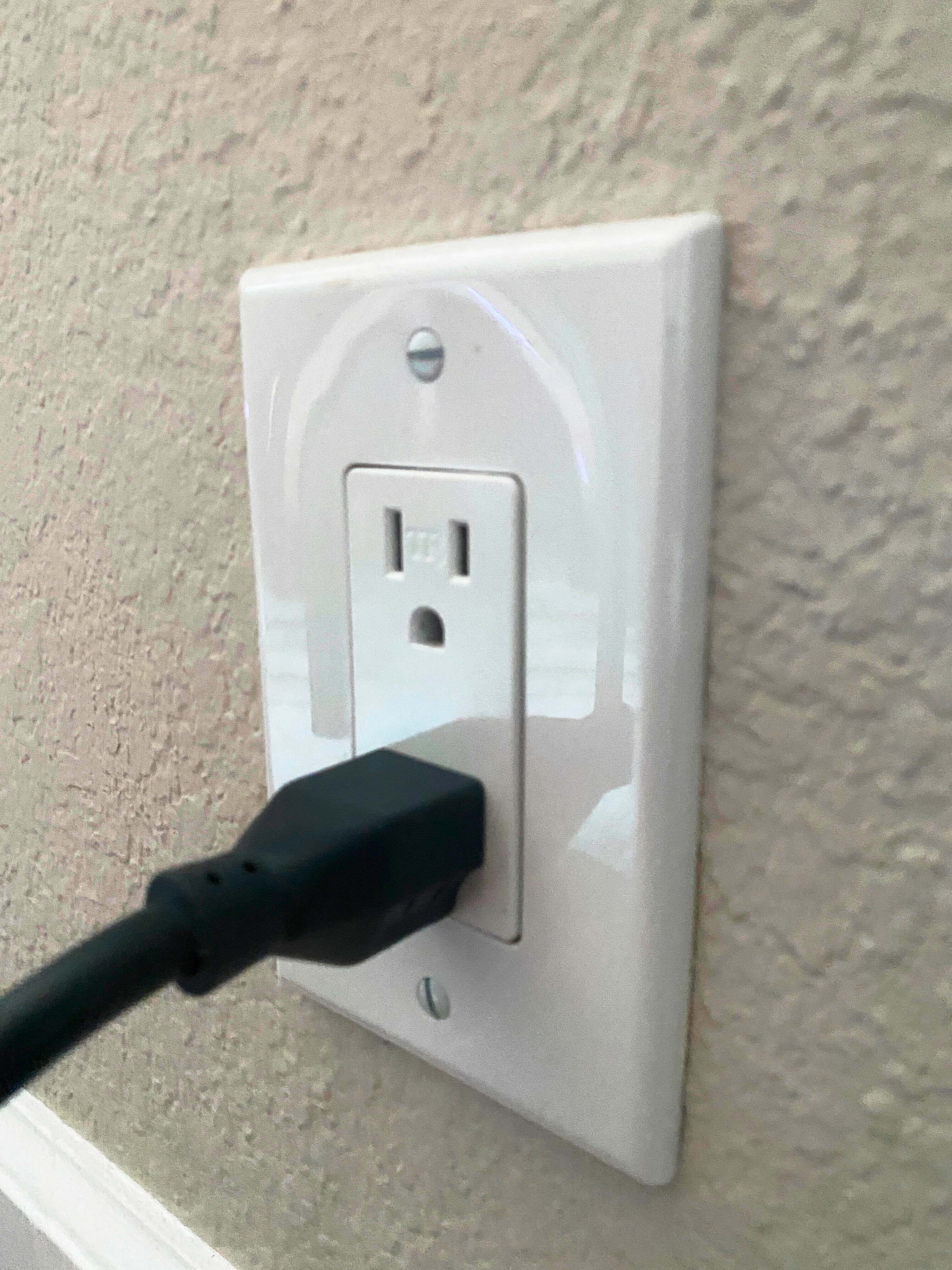 15 amp vs 20 amp outlet