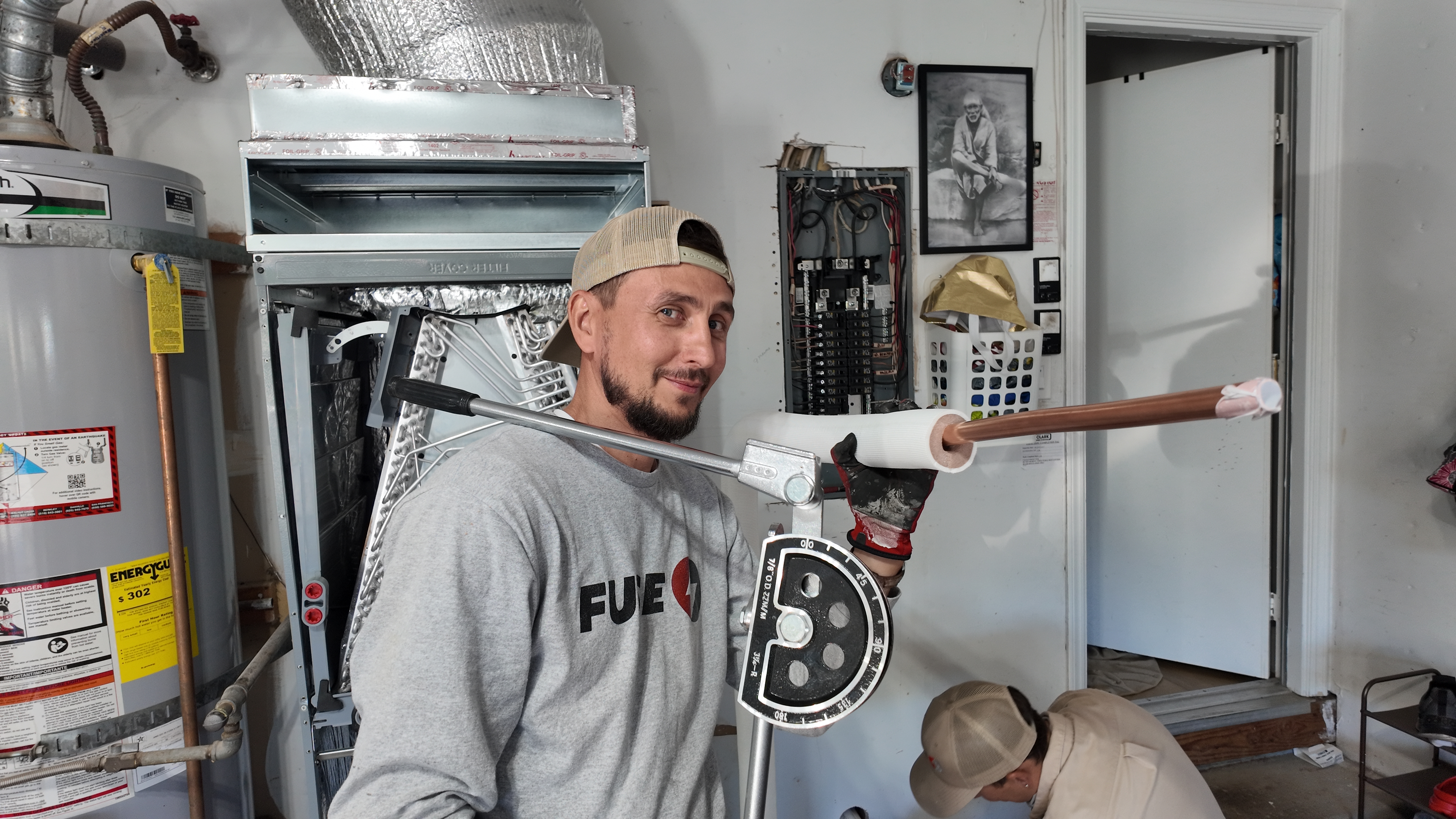 Difference between gas furnace and heat pump