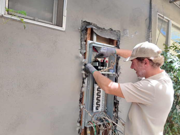 Licensed local electrician in Fremont, CA